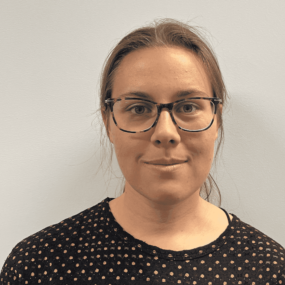 Emma Warmerdam_ID_Photo (2) (1)